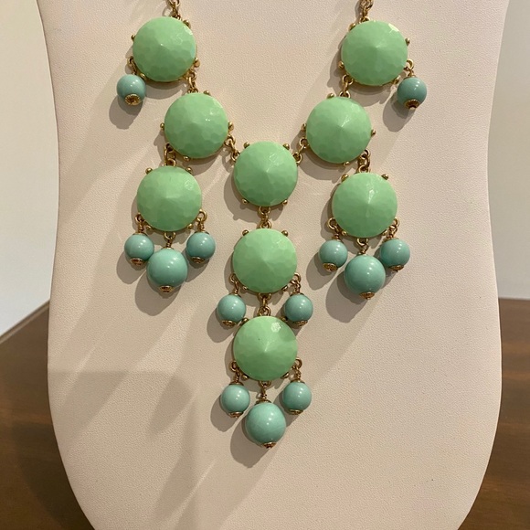J. CREW Bubble Statement Necklace - Picture 7 of 9